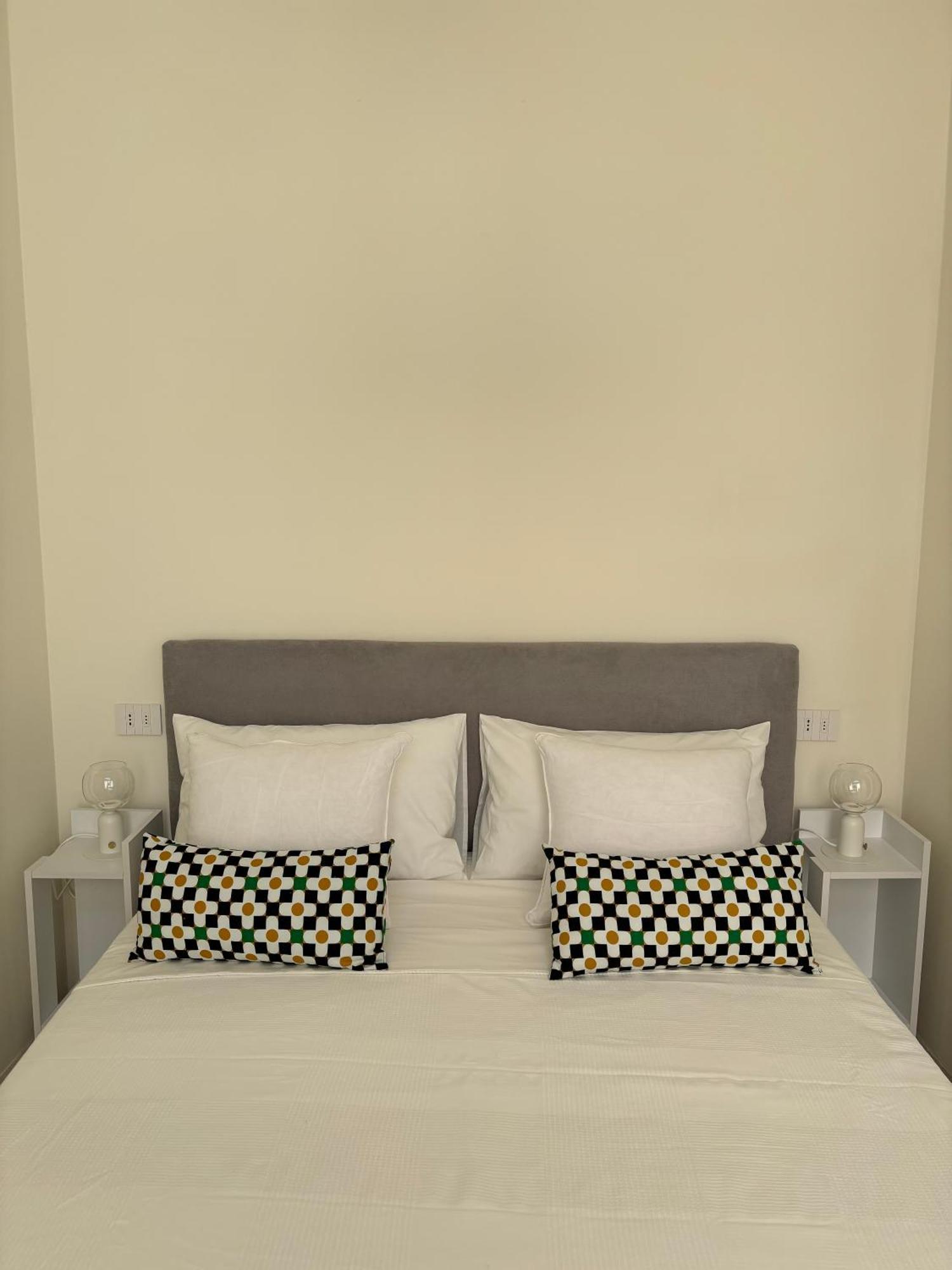 Alora Boutique Suites Lecce Exterior foto