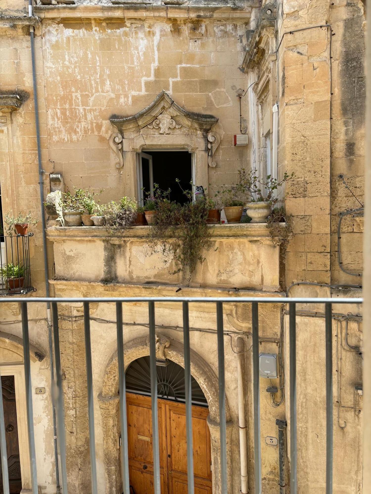 Alora Boutique Suites Lecce Exterior foto